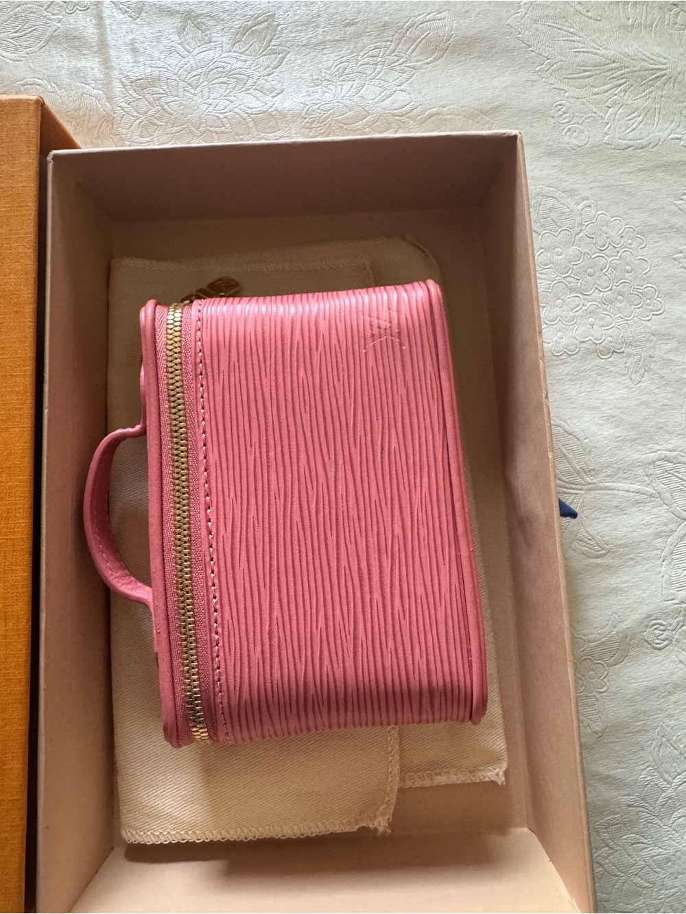 Louis Vuitton Pink Epi Leather Nice Beauty - Picture 2 of 7
